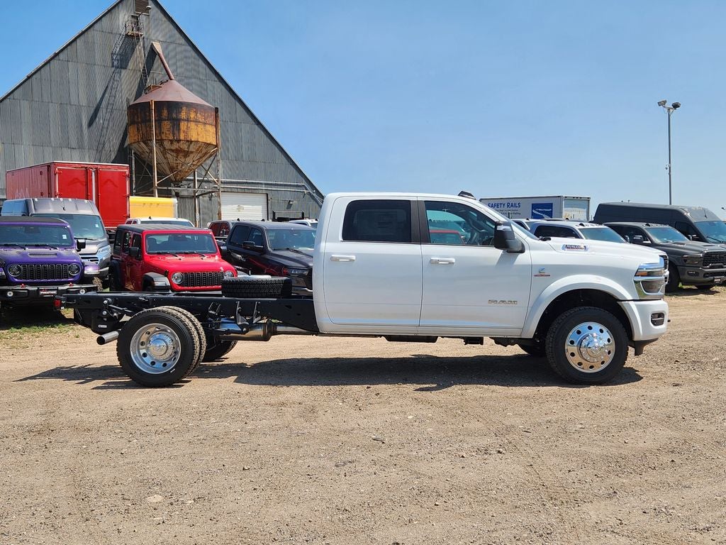 2026 RAM 5500 Chassis Cab RAM 5500 BIG HORN CHASSIS CREW CAB 4X4 60' CA