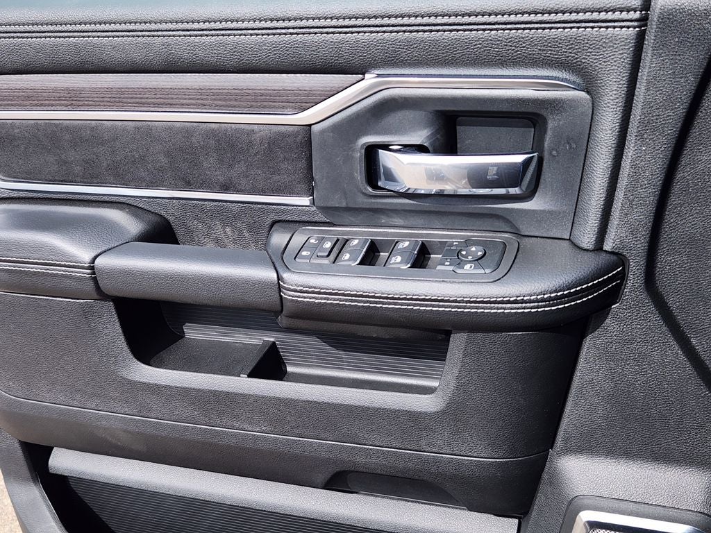 2026 RAM 5500 Chassis Cab RAM 5500 BIG HORN CHASSIS CREW CAB 4X4 84' CA