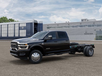 2026 RAM 5500 Chassis Cab RAM 5500 BIG HORN CHASSIS CREW CAB 4X4 84' CA