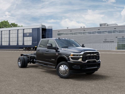 2026 RAM 5500 Chassis Cab RAM 5500 BIG HORN CHASSIS CREW CAB 4X4 84' CA