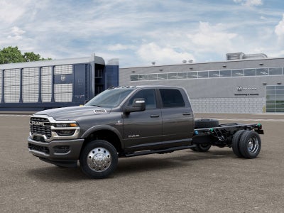2026 RAM 5500 Chassis Cab RAM 5500 BIG HORN CHASSIS CREW CAB 4X4 84' CA