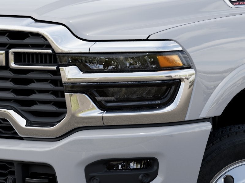 2026 RAM 5500 Chassis Cab RAM 5500 BIG HORN CHASSIS CREW CAB 4X4 84' CA