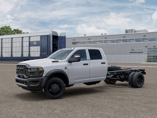 2026 RAM 5500 Chassis Cab RAM 5500 TRADESMAN CHASSIS CREW CAB 4X4 84' CA