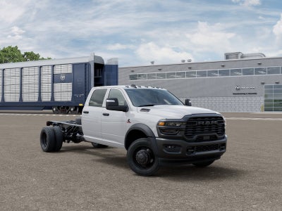 2026 RAM 5500 Chassis Cab RAM 5500 TRADESMAN CHASSIS CREW CAB 4X4 84' CA