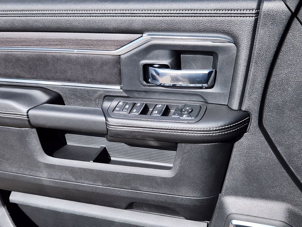 2026 RAM 5500 Chassis Cab RAM 5500 BIG HORN CHASSIS CREW CAB 4X4 84' CA