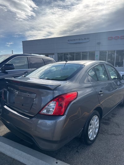 2019 Nissan Versa 1.6 S+