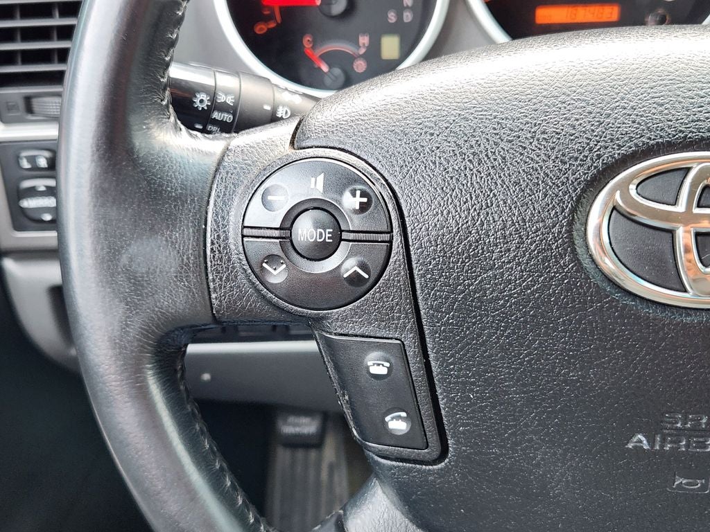 2011 Toyota Sequoia SR5 5.7L