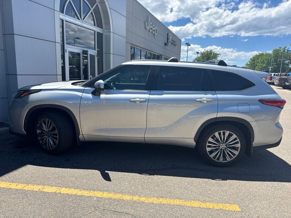 2021 Toyota Highlander Platinum
