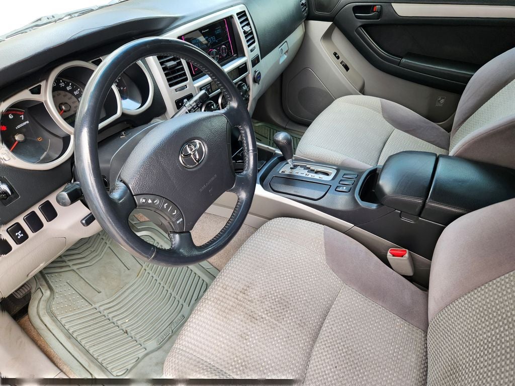 2004 Toyota 4Runner SR5