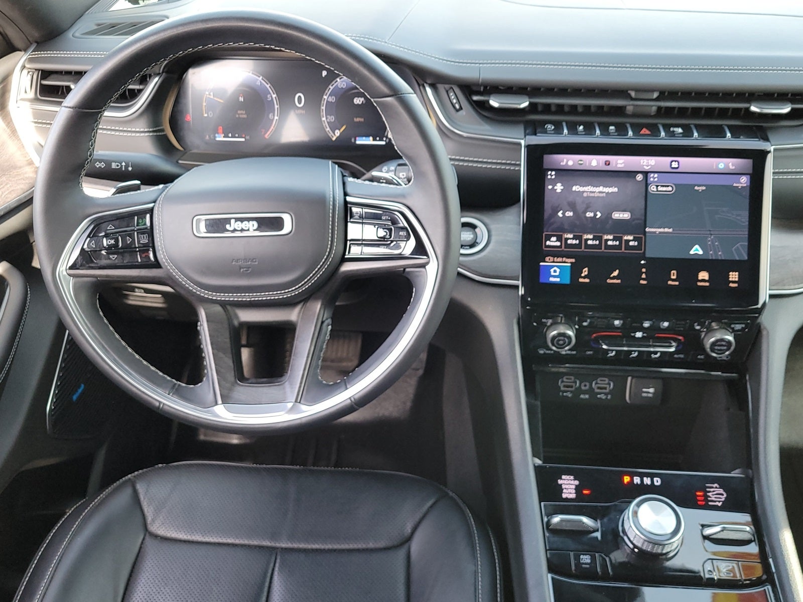 2022 Jeep Grand Cherokee Overland