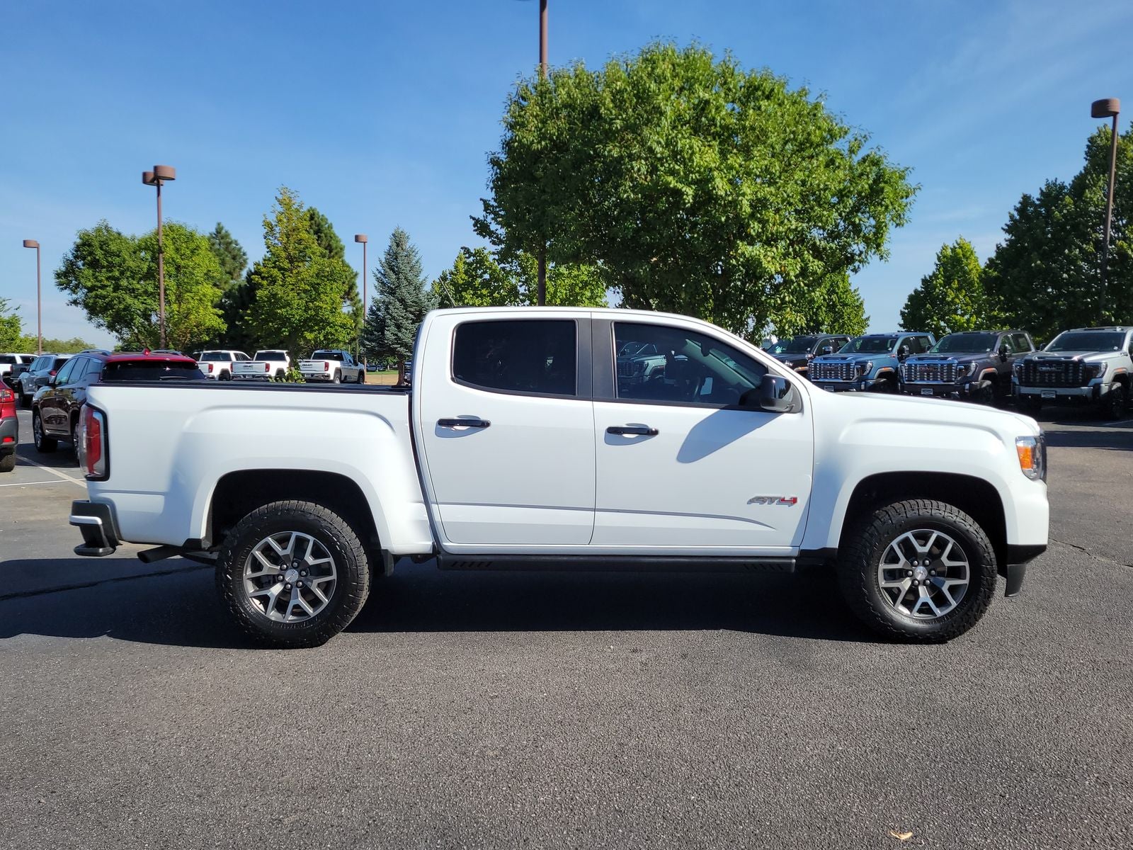 2022 GMC Canyon AT4 w/Leather