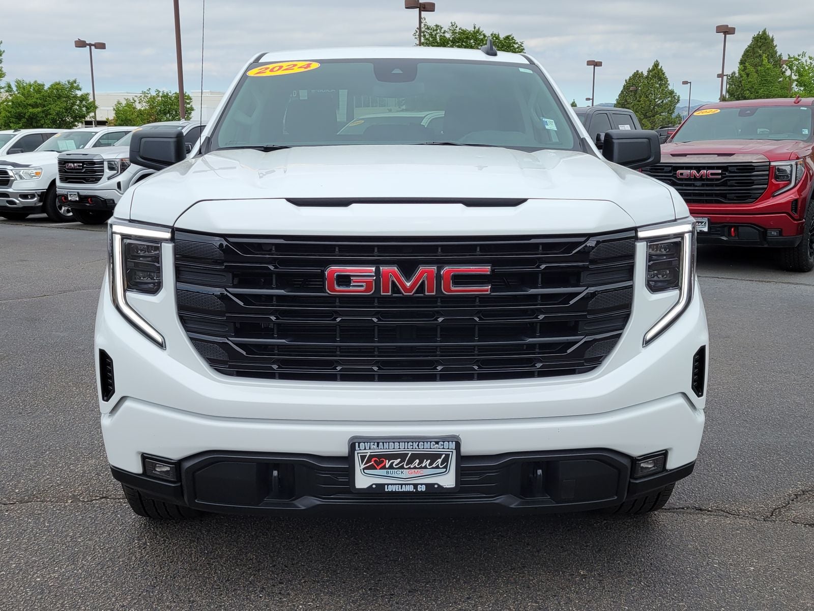 2024 GMC Sierra 1500 Elevation