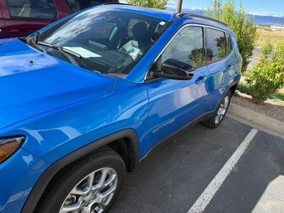 2024 Jeep Compass Latitude Lux