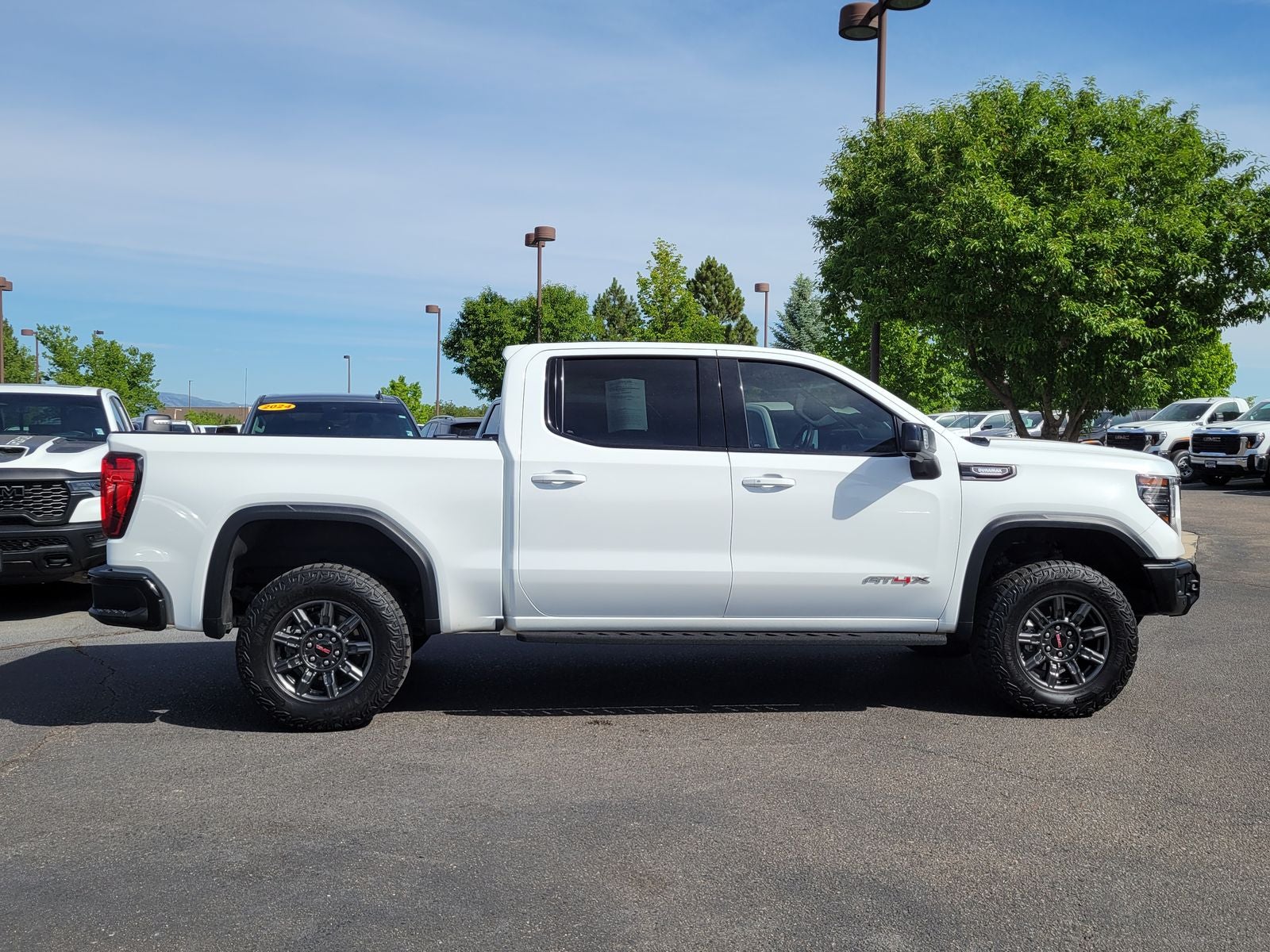 2024 GMC Sierra 1500 AT4X