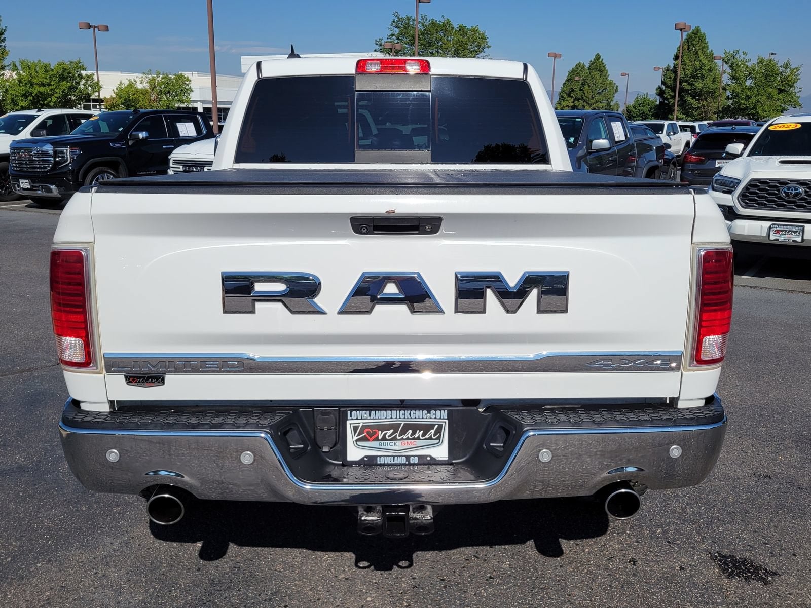 2017 RAM 1500 Limited Crew Cab 4x4 5'7" Box
