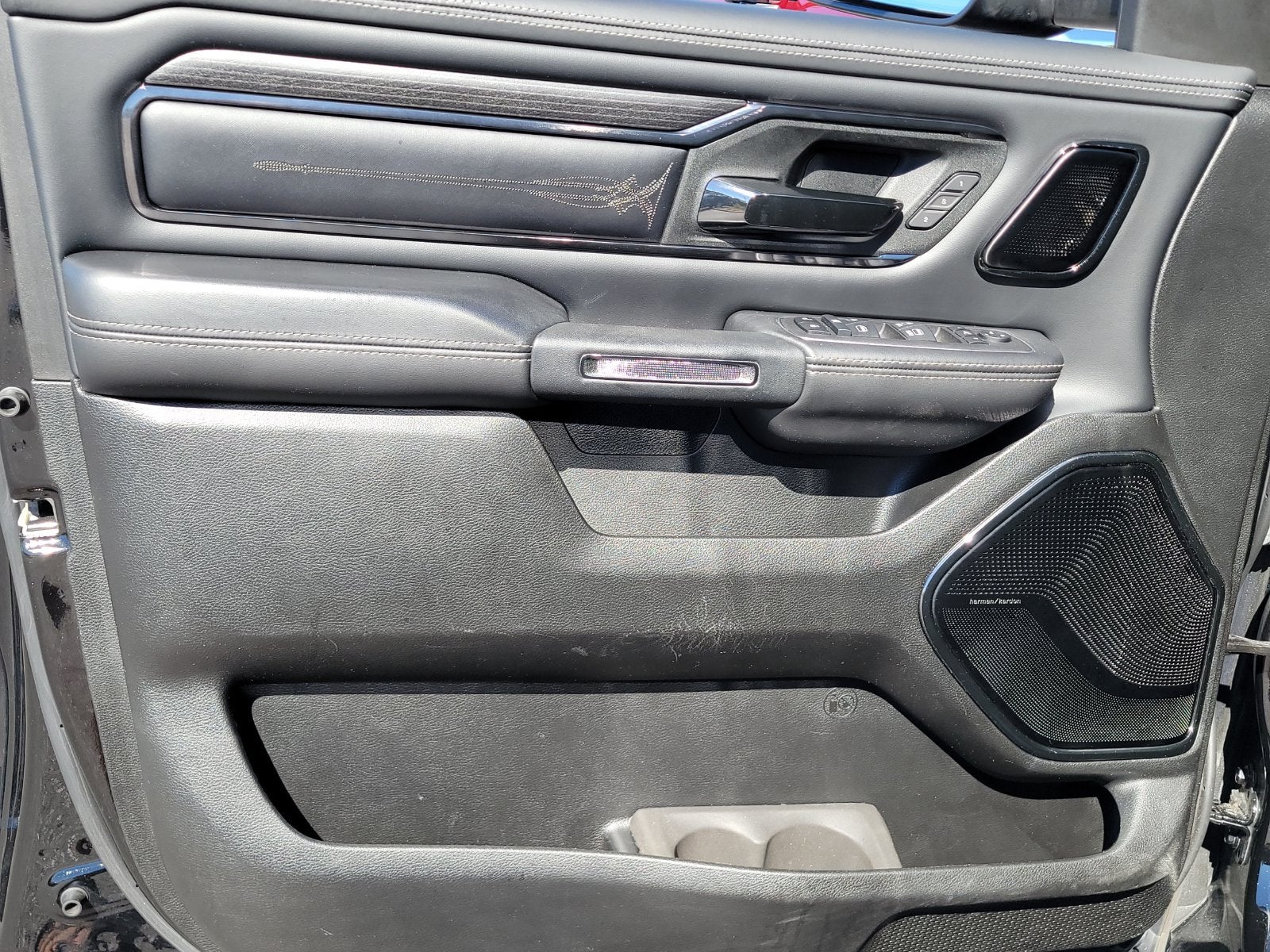 2023 RAM 1500 Limited Crew Cab 4x4 5'7" Box