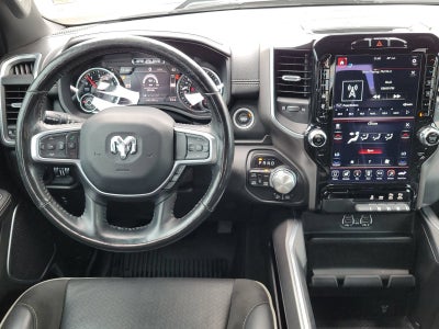 2020 RAM 1500 Laramie Crew Cab 4x4 5'7" Box