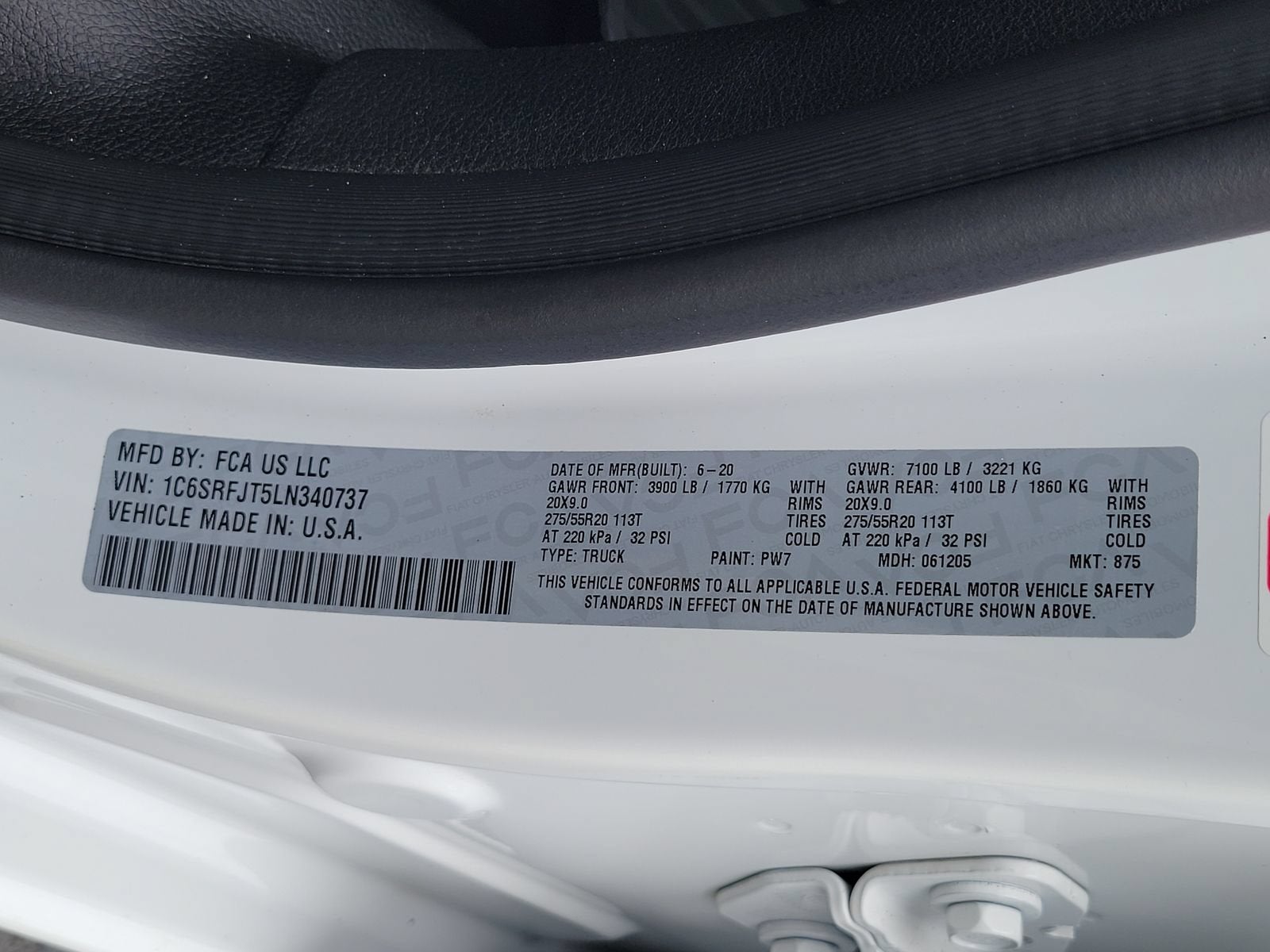 2020 RAM 1500 Laramie Crew Cab 4x4 5'7" Box