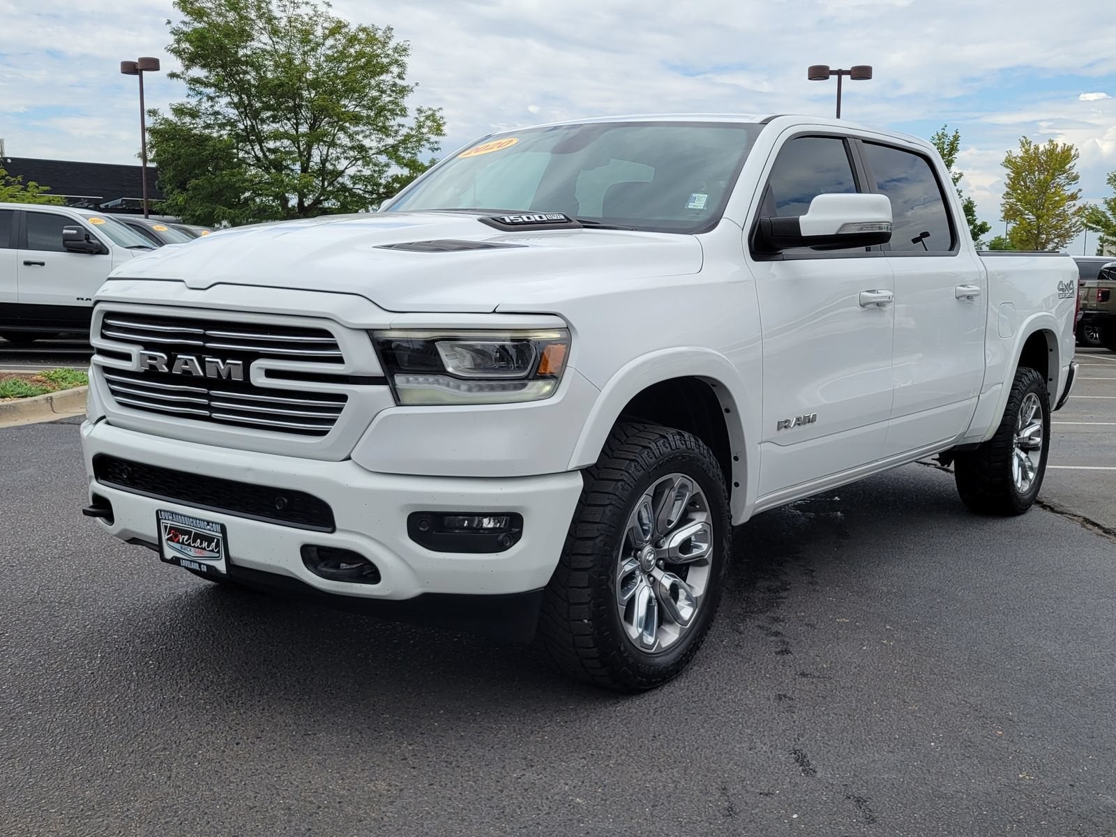 2020 RAM 1500 Laramie Crew Cab 4x4 5'7" Box