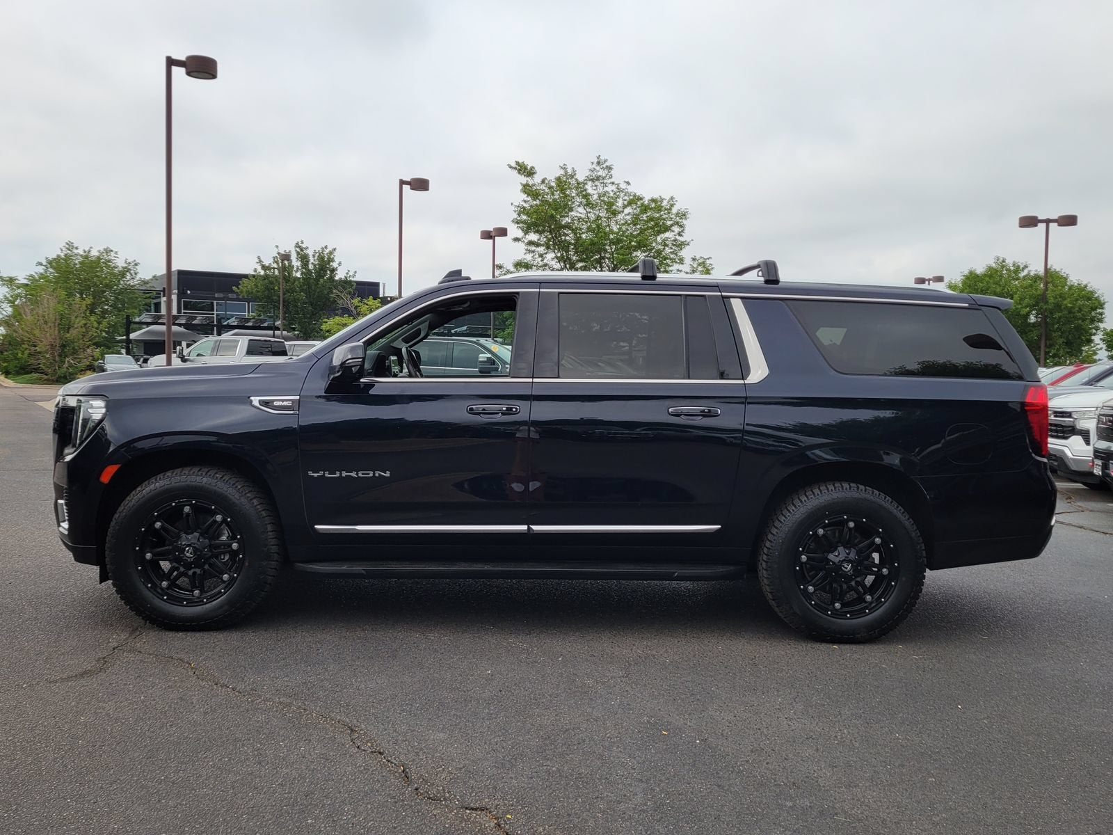 2021 GMC Yukon XL SLT