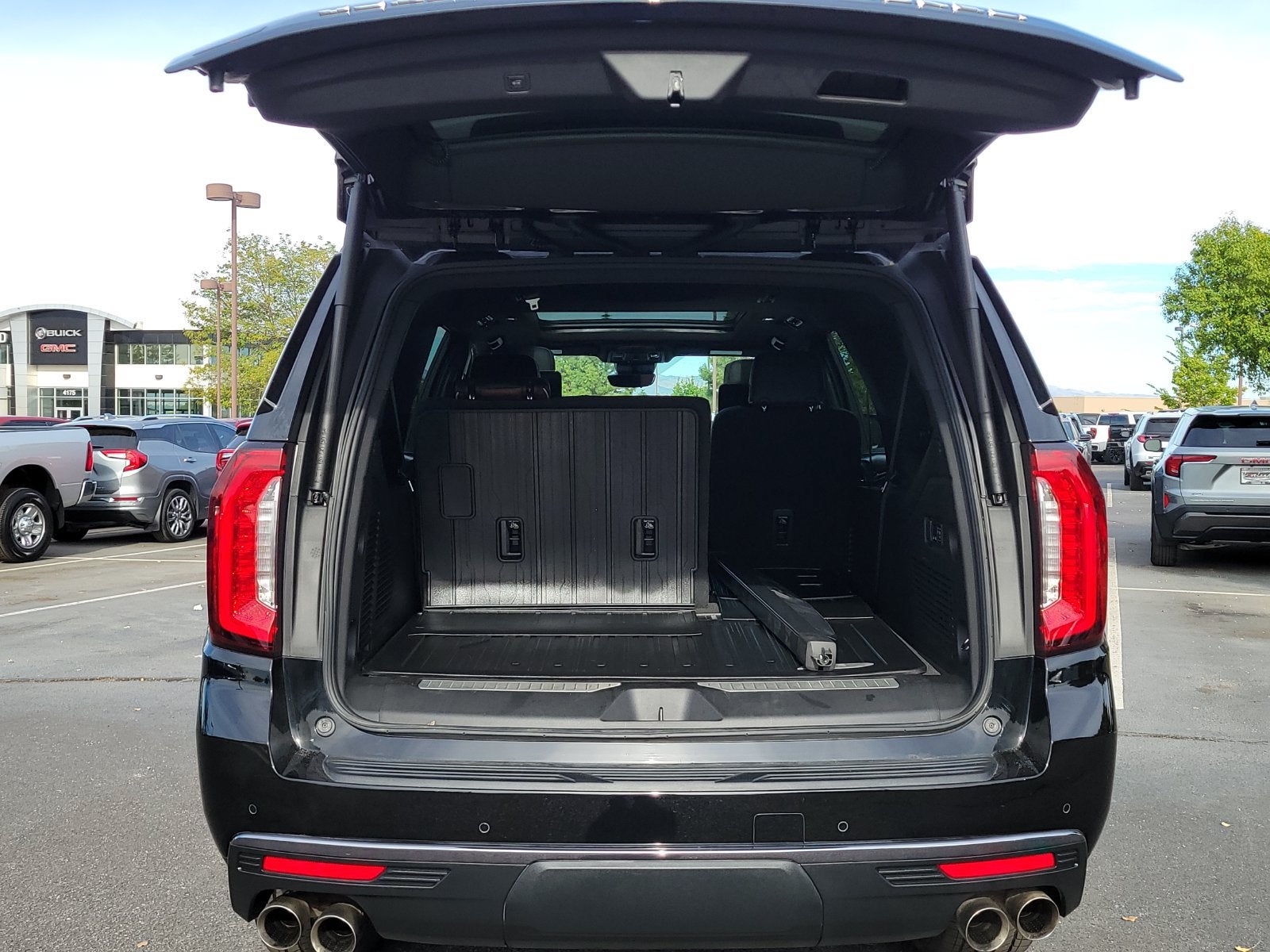 2024 GMC Yukon XL Denali Ultimate