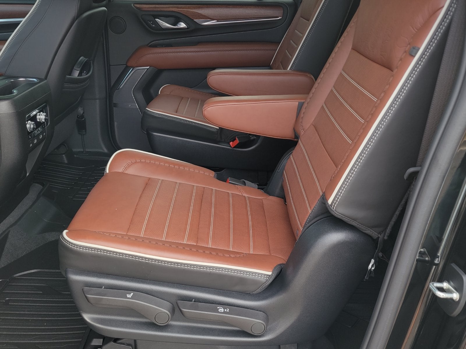 2024 GMC Yukon XL Denali Ultimate