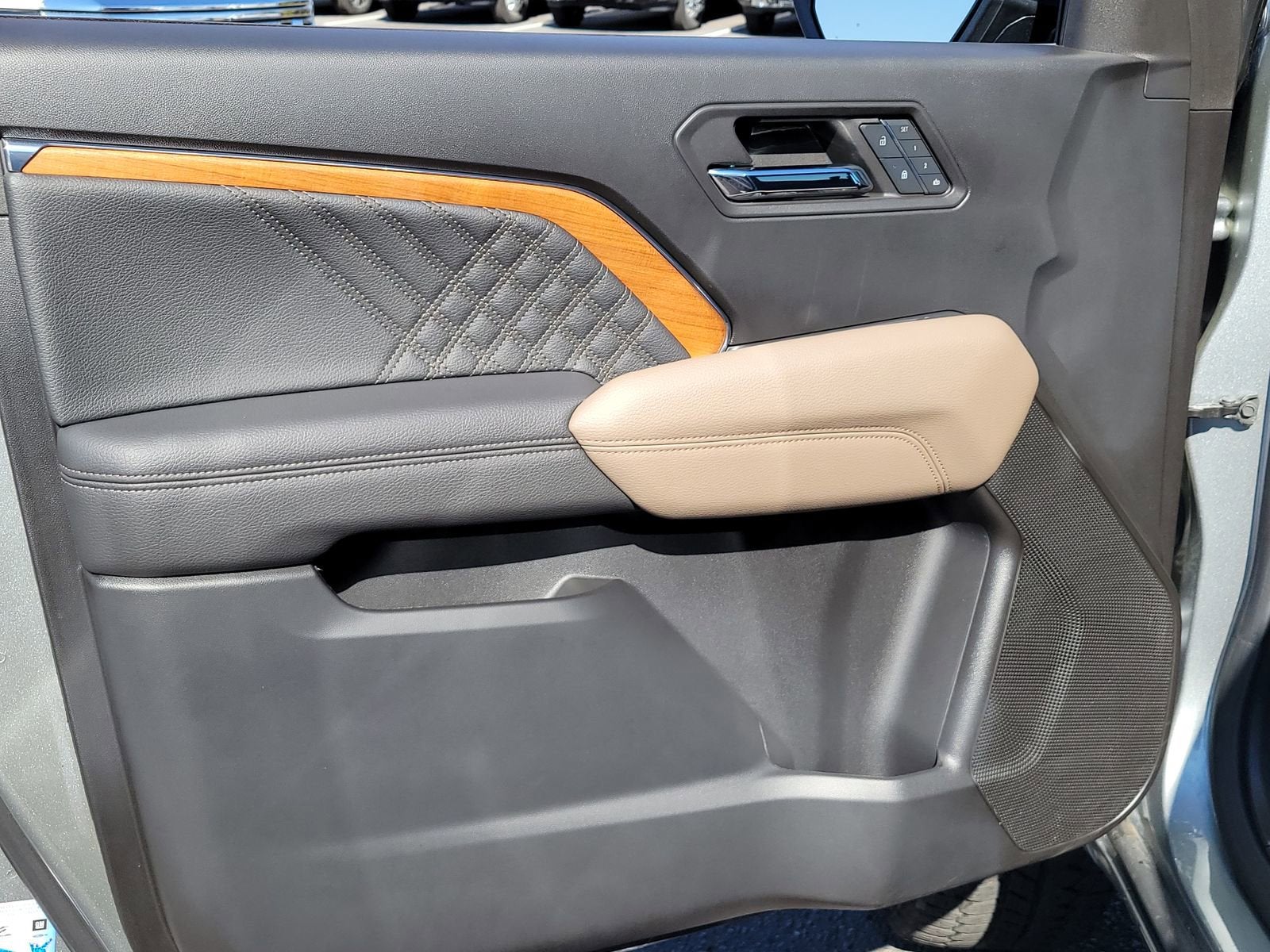 2024 GMC Canyon Denali