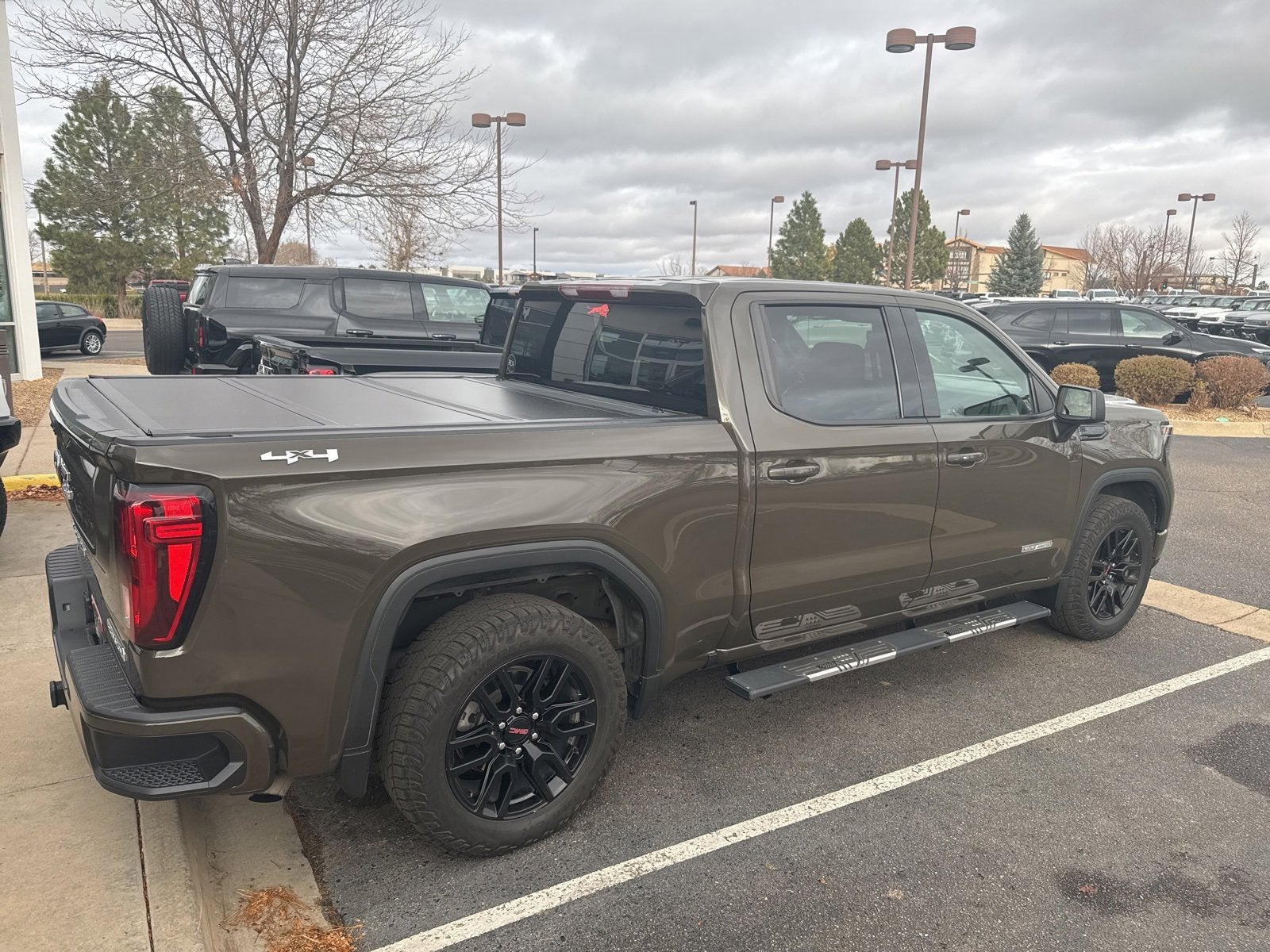 2023 GMC Sierra 1500 Elevation