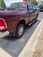 2017 RAM 2500 Laramie Crew Cab 4x4 6'4" Box