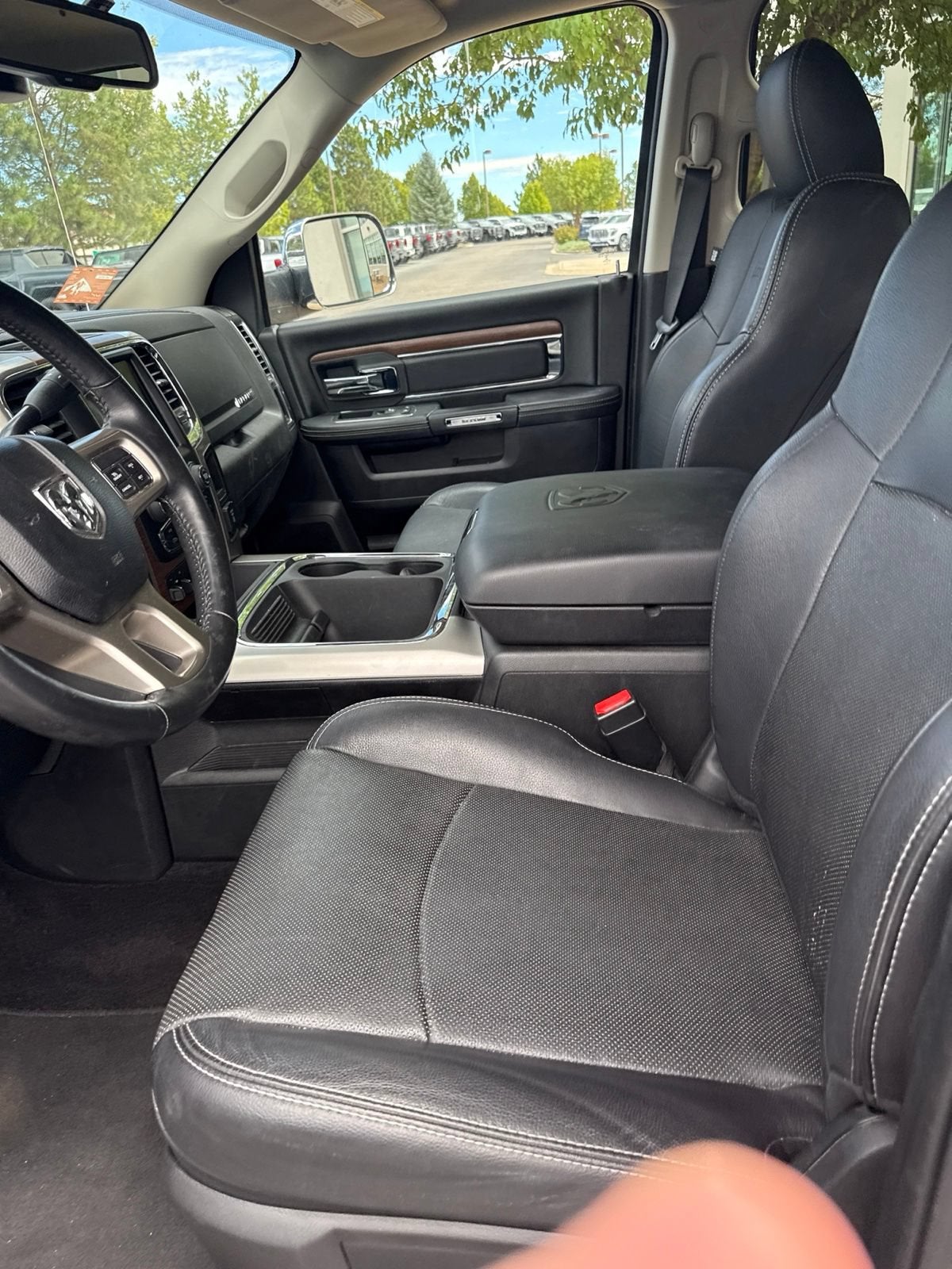 2017 RAM 2500 Laramie Crew Cab 4x4 6'4" Box