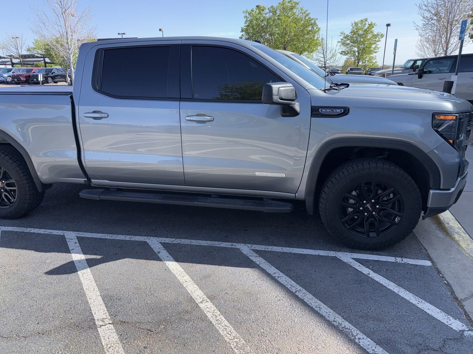 2024 GMC Sierra 1500 Elevation