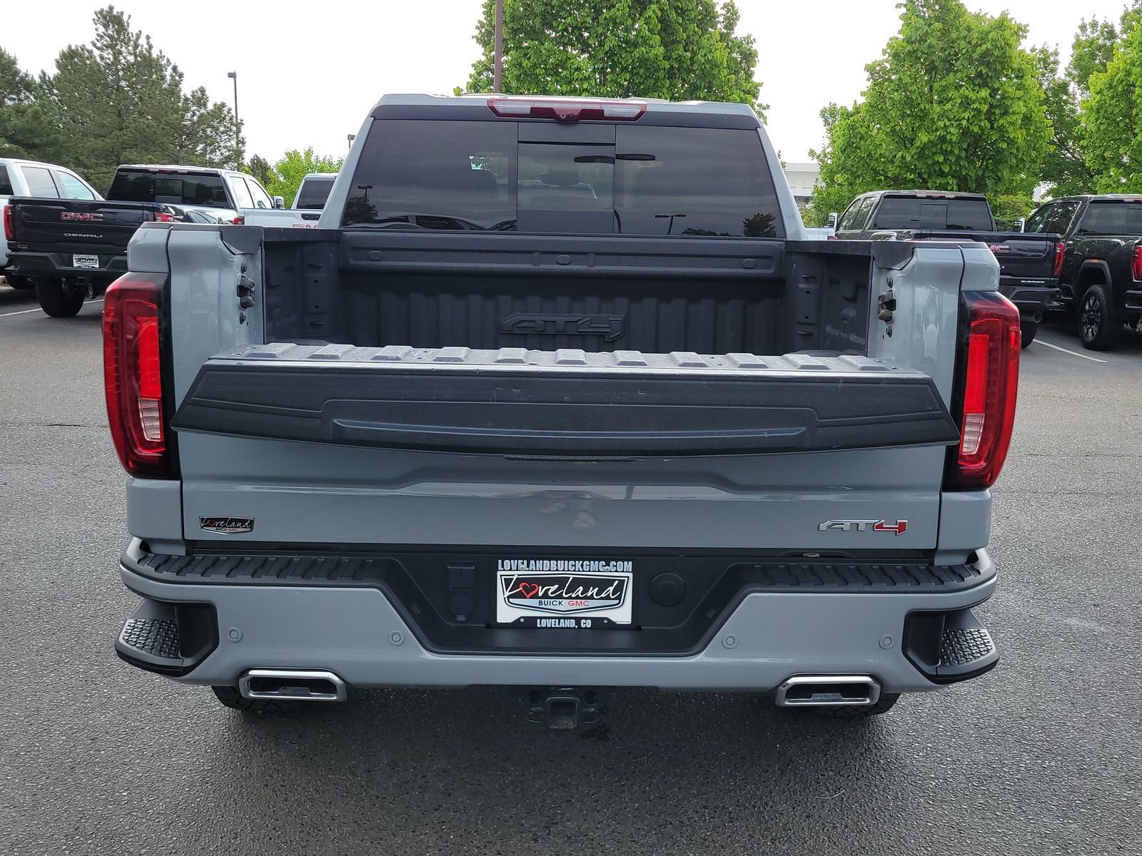 2024 GMC Sierra 1500 AT4