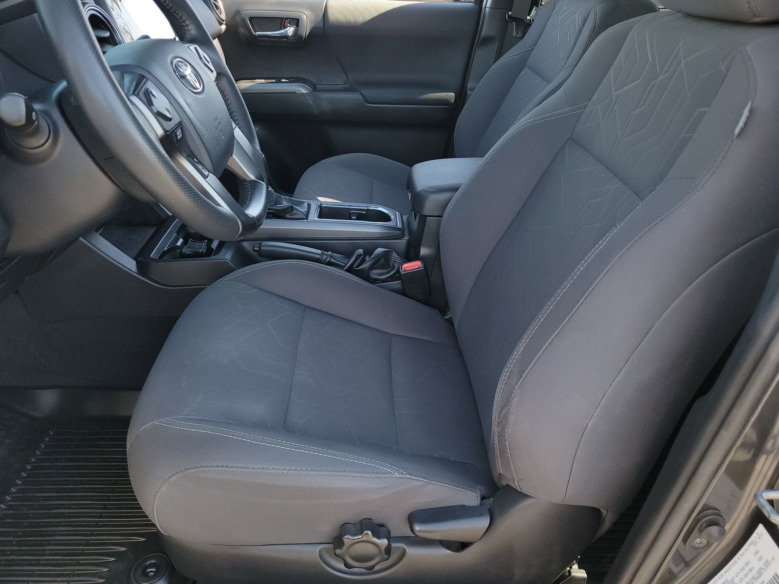 2018 Toyota Tacoma SR