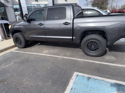 2017 Toyota Tundra 4WD SR5