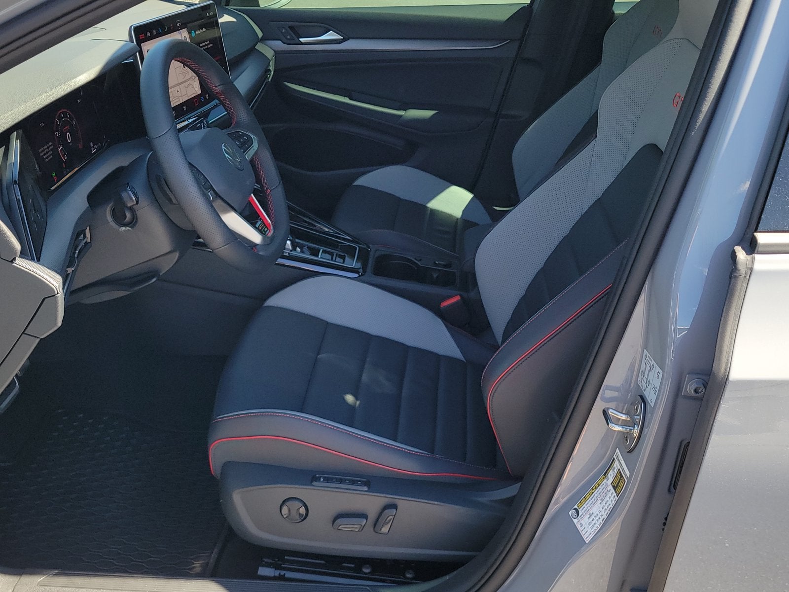 2025 Volkswagen Golf GTI 2.0T SE