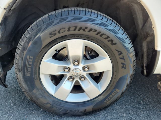 2016 RAM 1500 SLT