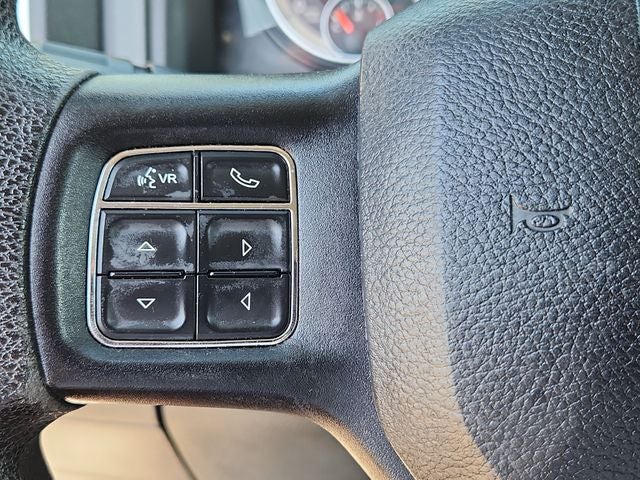 2016 RAM 1500 SLT