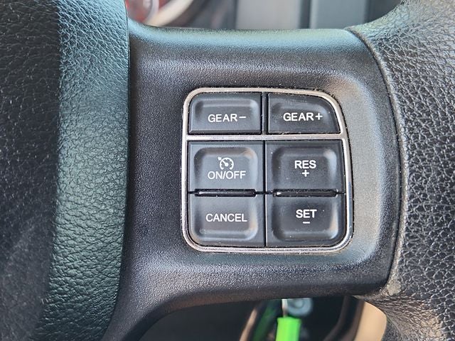 2016 RAM 1500 SLT