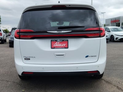 2023 Chrysler Pacifica Hybrid Touring L