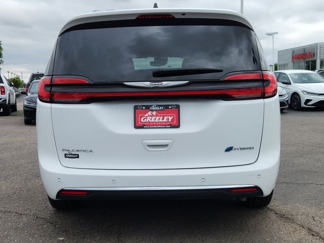 2023 Chrysler Pacifica Hybrid Touring L