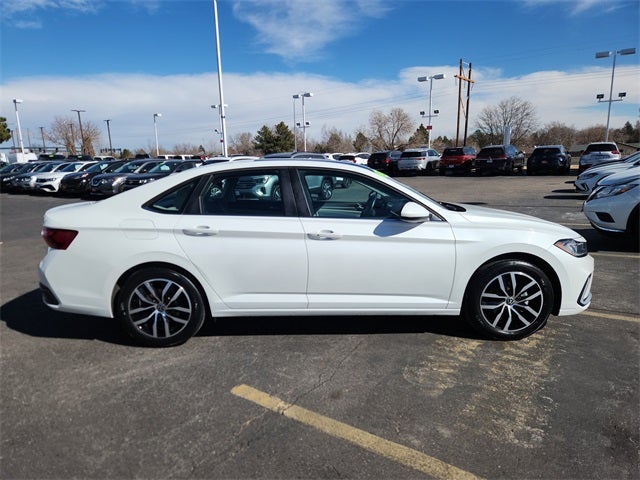 2025 Volkswagen Jetta SE