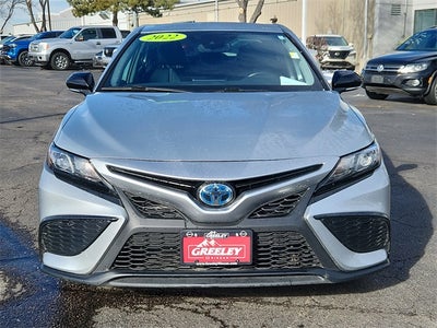 2022 Toyota Camry Hybrid SE