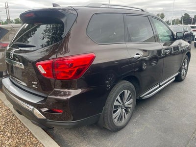 2020 Nissan Pathfinder SL