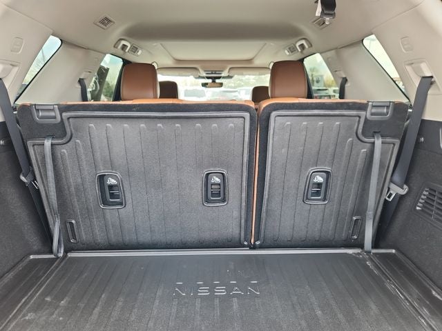 2024 Nissan Pathfinder Platinum