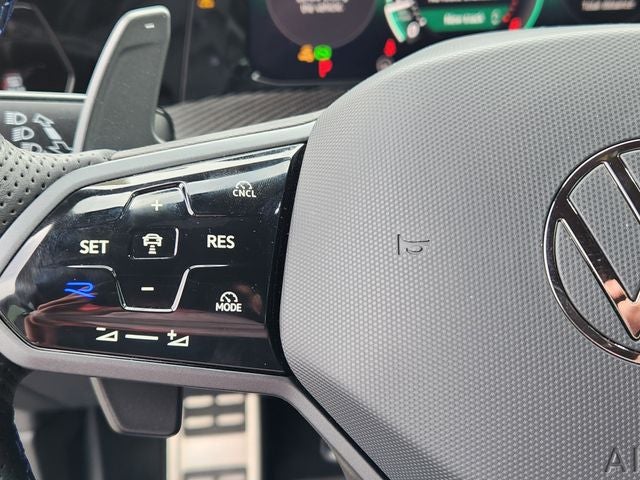 2025 Volkswagen Golf R Black Edition