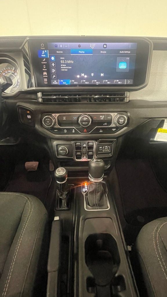 2025 Jeep Wrangler 4-Door Sport 4x4