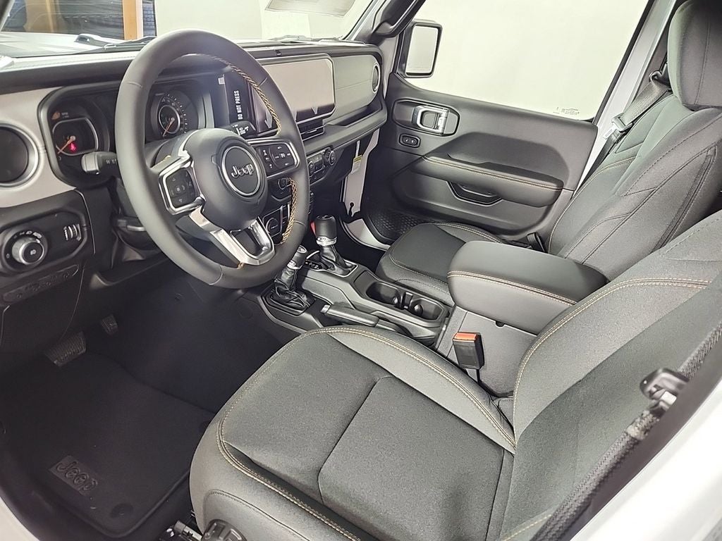 2024 Jeep Wrangler WRANGLER 4-DOOR SAHARA