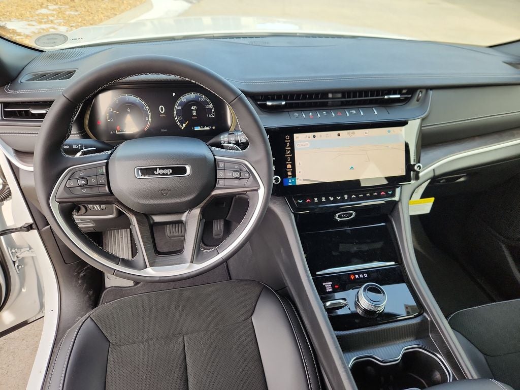 2026 Jeep Grand Cherokee GRAND CHEROKEE LAREDO ALTITUDE 4X4