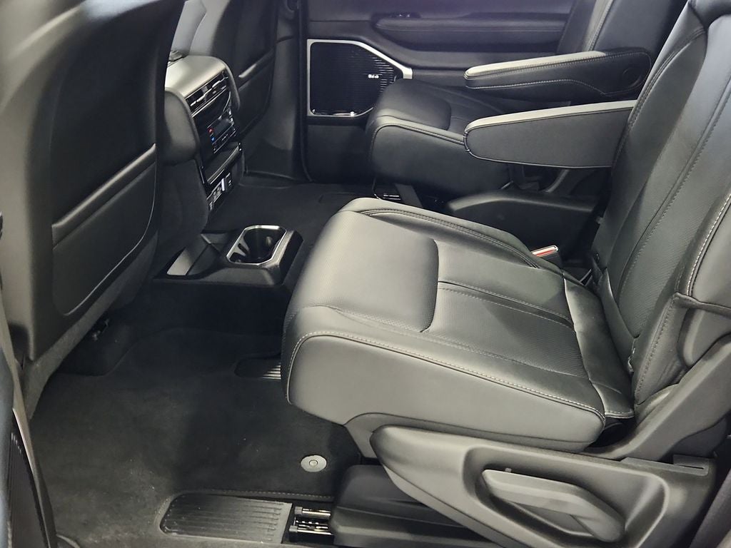 2026 Jeep Grand Wagoneer GRAND WAGONEER L LIMITED RESERVE 4X4