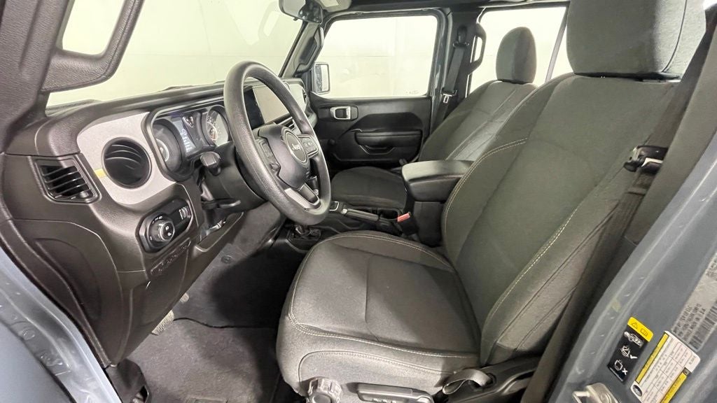 2024 Jeep Gladiator Sport